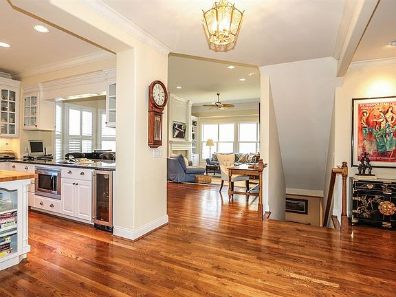 3rd image of 6860 Indian Hill Pl