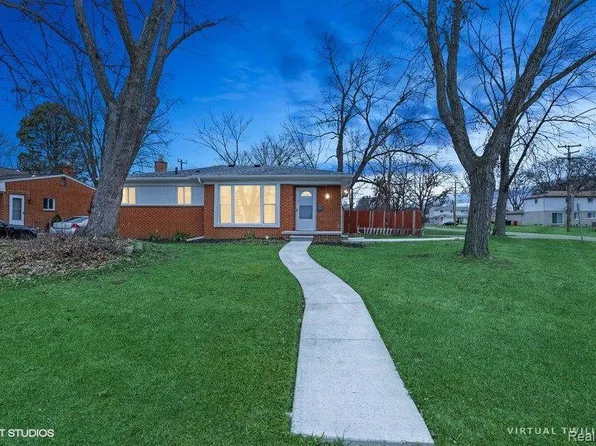 19022 Goldwin St, Southfield, MI 48075