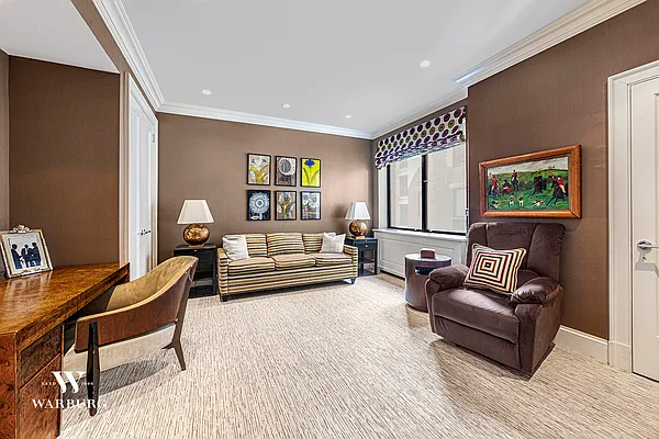 Sold by Warburg | media 7