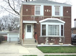 8808 S Mozart Ave, Evergreen Park, IL 60805