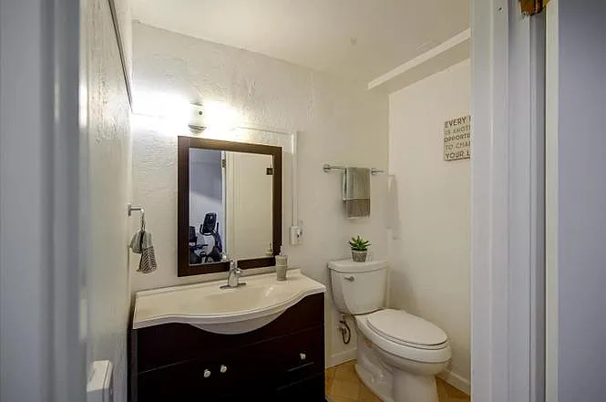 416 Sherman Dr #A — Photo 15