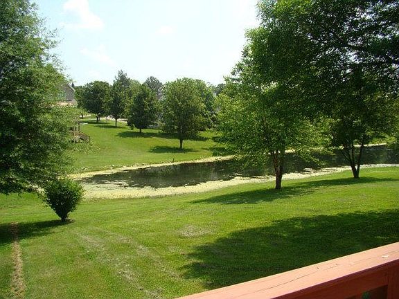 3rd image of 2316 Glen Dr