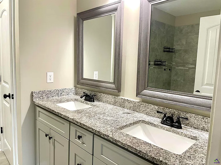 107 Jaybee Dr — Photo 12