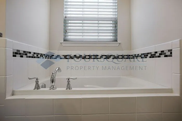 107 Cross Country Way — Photo 24