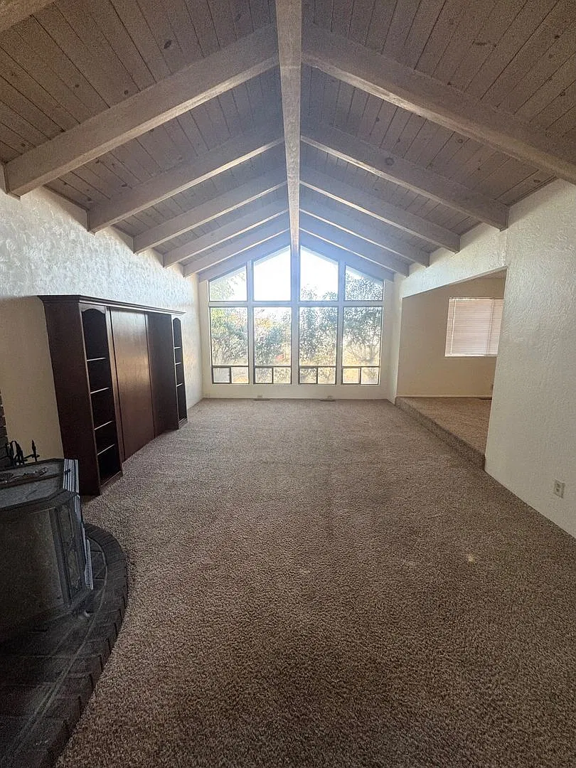 Private & Spacious House — Photo 3