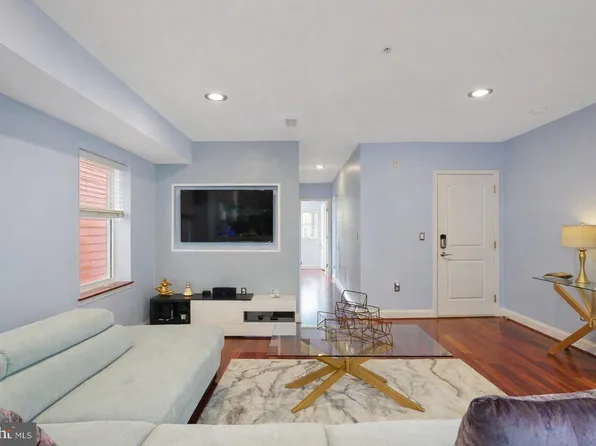 3579 Warder St NW APT 3, Washington, DC 20010