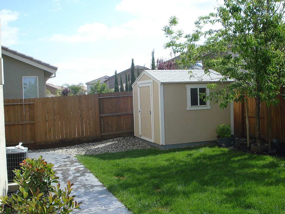 2nd image of 1720 Farnham Ave