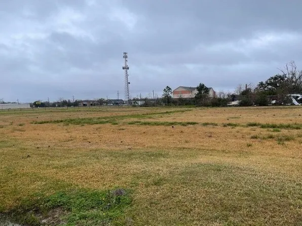 3 Jordan Ln, Hackberry, LA 70645