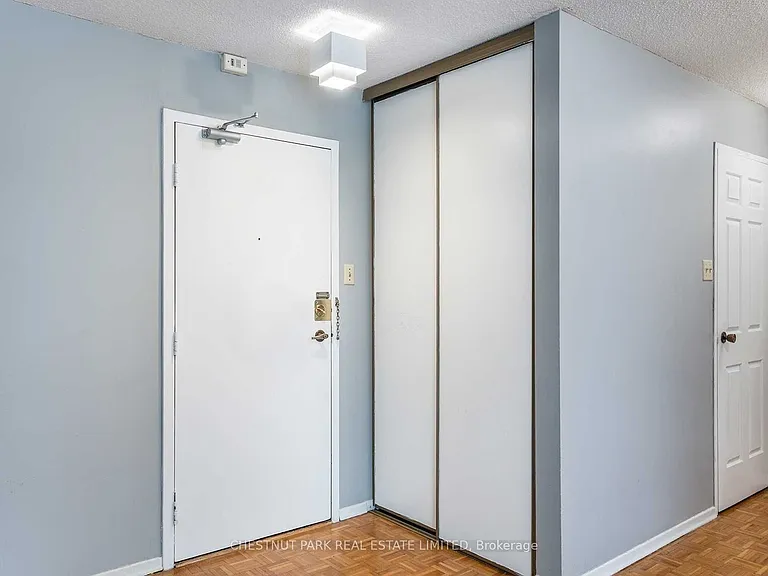 89 McCaul St #622 — Photo 7
