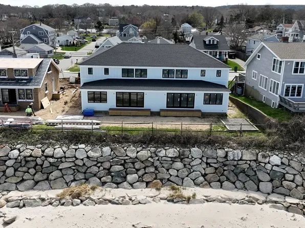 205 Taylor Ave #A, Plymouth, MA 02360
