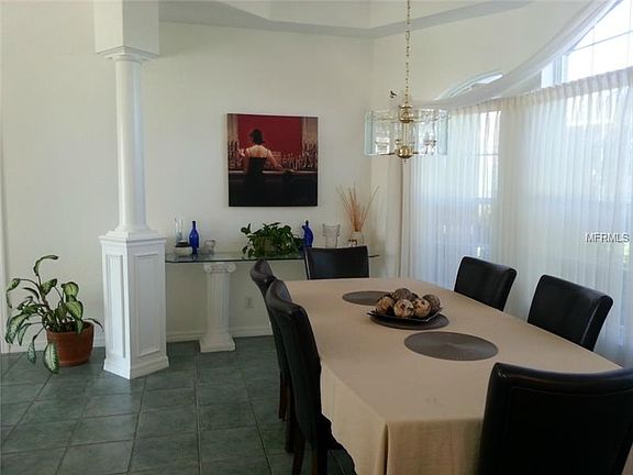 4th image of 90 Long Meadow Ct