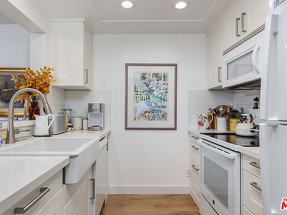 2nd image of 501 Palisades Dr APT 106