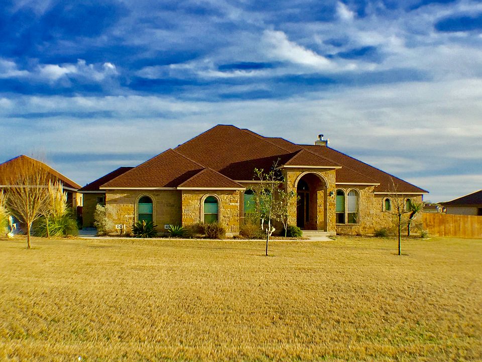 1st image of 220 Abrego Lake Dr