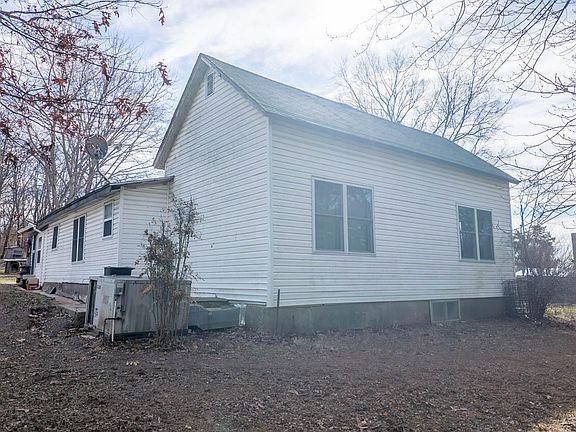 5th image of 509 Old Cane Bluff Road