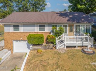 1305 Benton Ave, Neosho, MO 64850