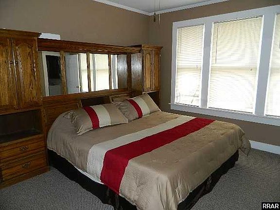 5th image of 406 W Highland Dr