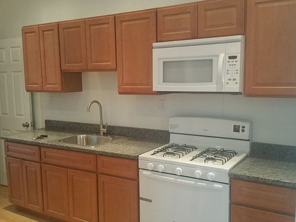 3rd image of 1960 N Stanley St