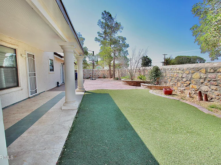 901 Tepic Dr #A — Photo 10