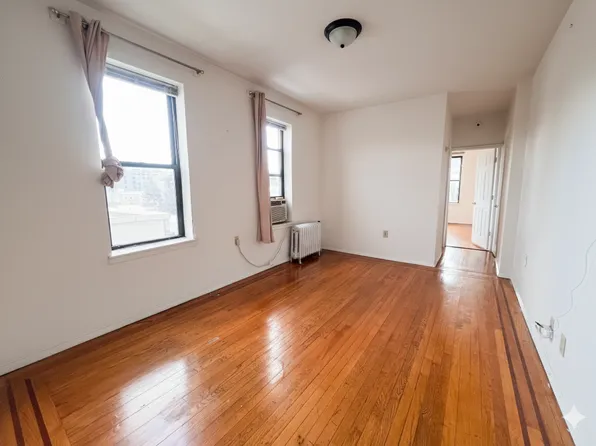 27-08 39th Avenue image 1 of 10