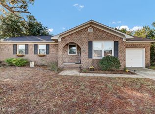 305 Cathay Rd, Wilmington, NC 28412