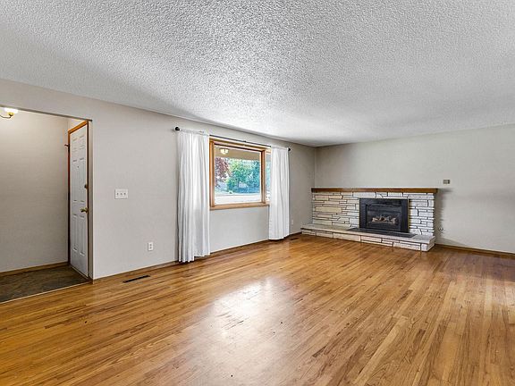 4th image of 11807 E 16th Ave