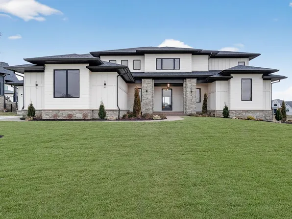 5155 Abington Way, Zionsville, IN 46077