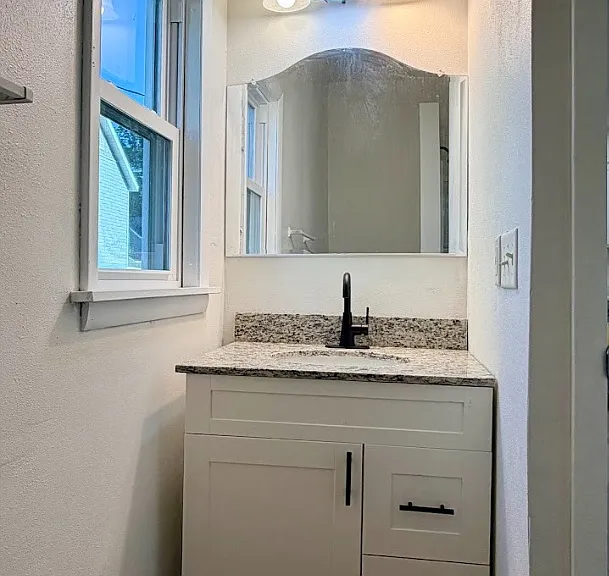 703 Gray St #703 — Photo 18