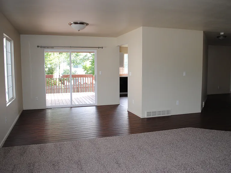 5032 W 12th Street Dr — Photo 7