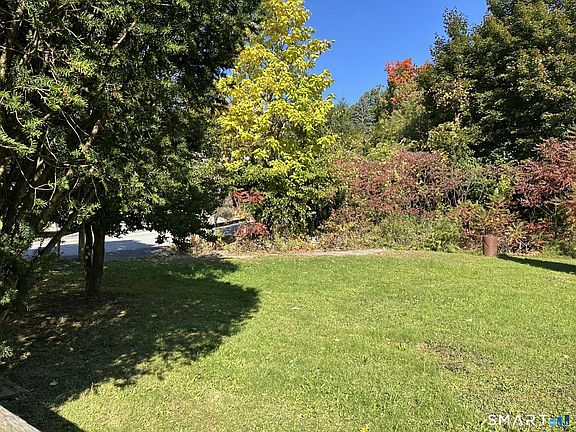 5th image of 106 Pine Street