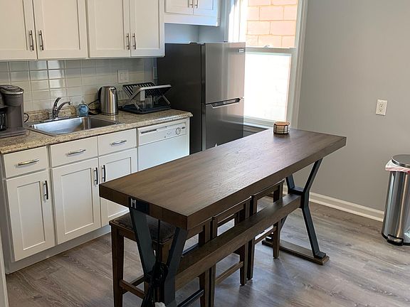 2nd image of 174 Orland St #2