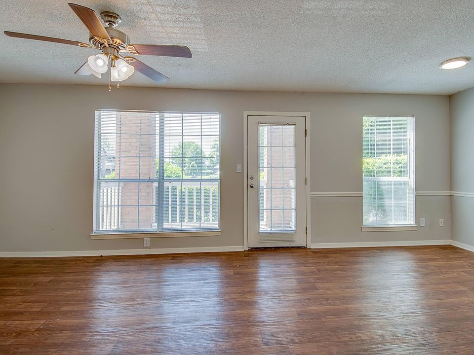 YOUR NEW APARTMENT IN JACKSON, TN AWAITS!