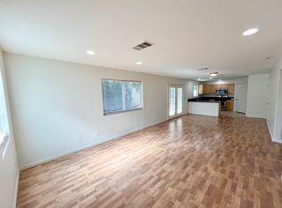 33177 Campus Ln, Cathedral City, CA 92234