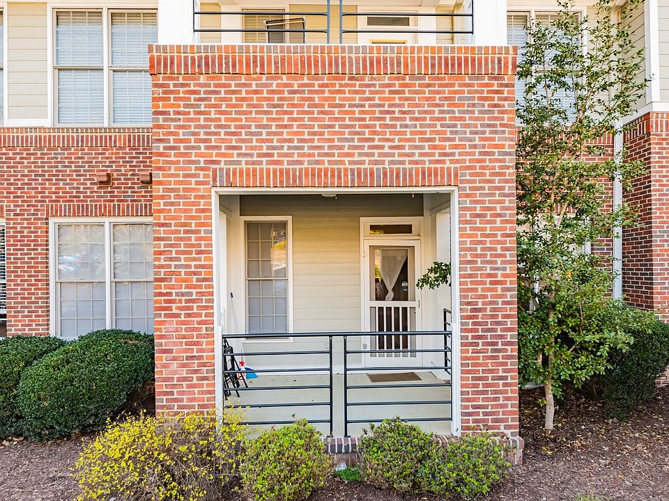 1st image of 524 Aberdeen Dr APT 105