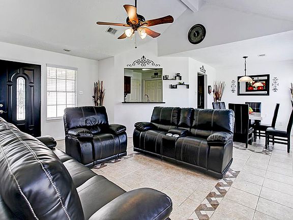 4th image of 3703 Sunshine Ln