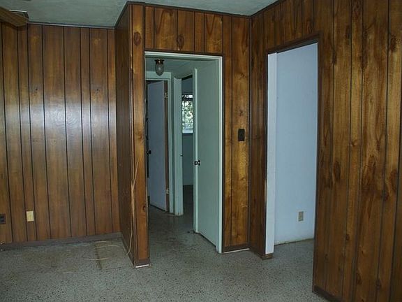 5th image of 5920 70th Ave N