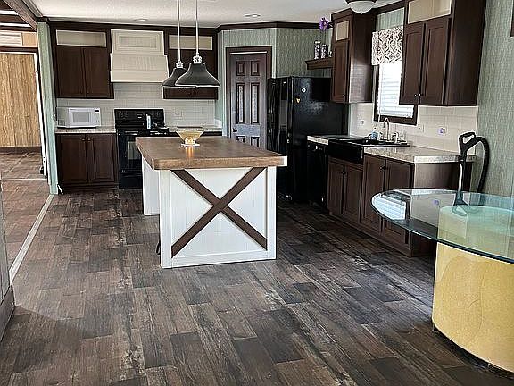 4th image of 1296 Seagull Dr