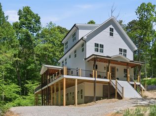 1325 Gateshead Ln, Matthews, NC 28105