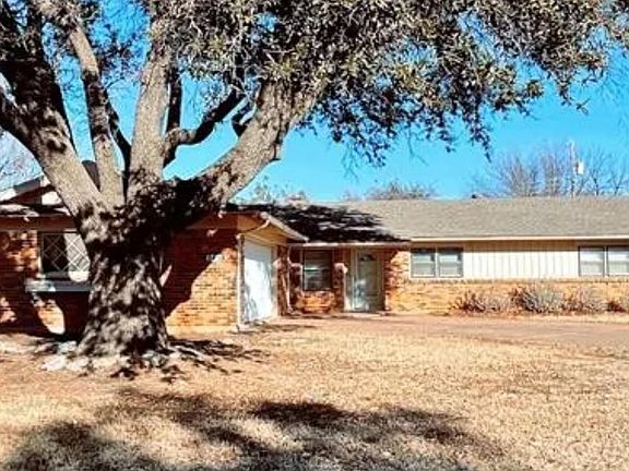 3rd image of 2433 Campus Ct