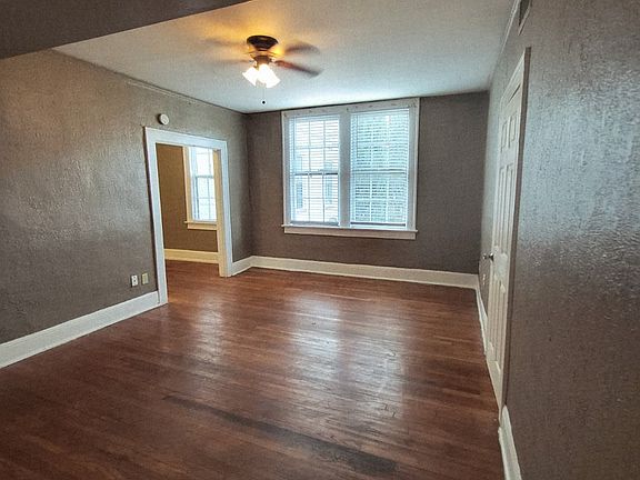 3rd image of 1312 Willow Branch Ave APT 17