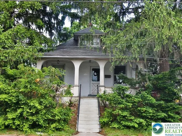 525 6th St, Whitehall, PA 18052