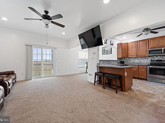 5th image of 208 Avonbridge Dr