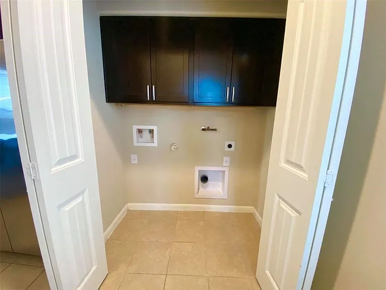 11217 Persimmon Gap Dr — Photo 18