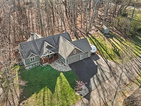 5th image of 2406 Winterview Rdg