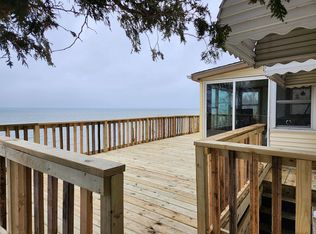 2889 Lakeshore Rd, Applegate, MI 48401