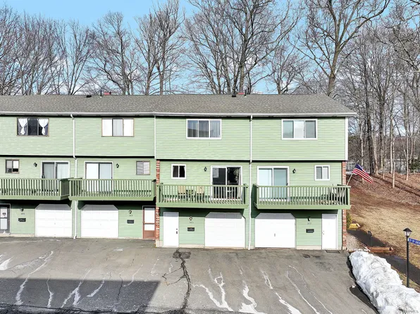383 Churchill Drive #383, Newington, CT 06111
