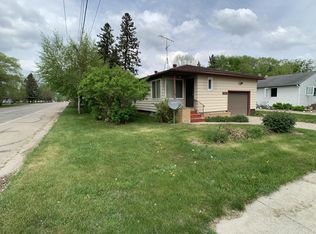 523 W Monroe Ave, Mahnomen, MN 56557
