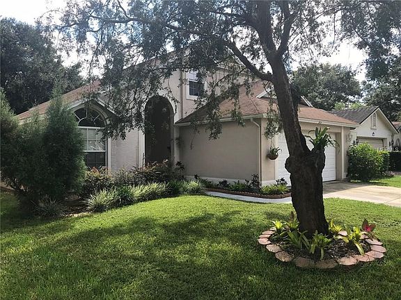 2nd image of 1915 Erin Brooke Dr