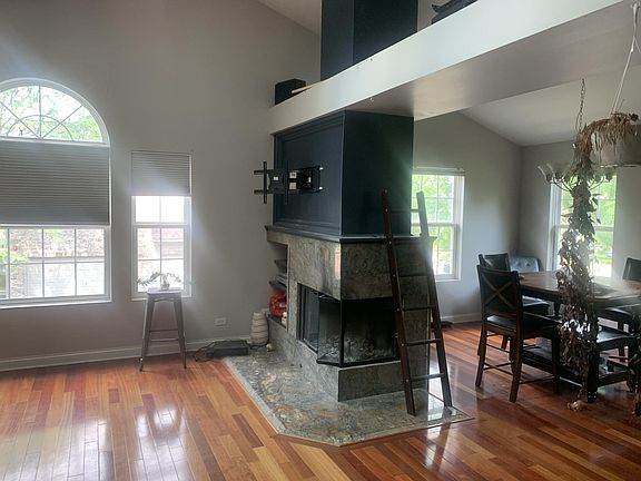3rd image of 2706 Rockport Ln