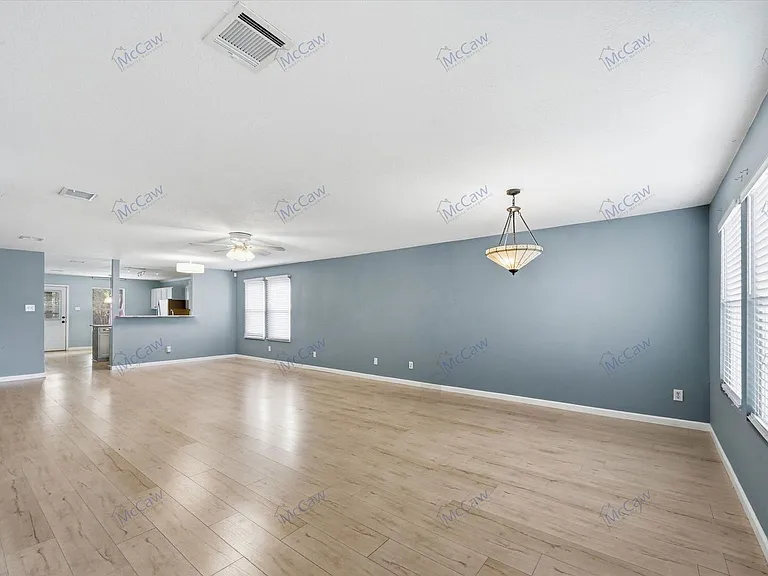 8401 Swan Park Dr — Photo 4
