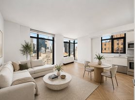 49 E 34th St
